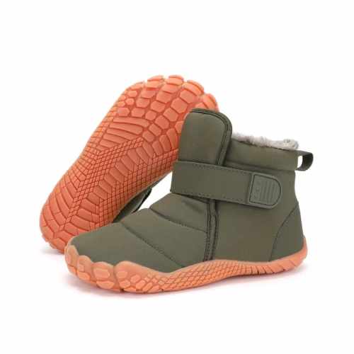 Nowoczesne buty barefoot dla dzieci, łączące zdrowy komfort ze stylowym designem.
